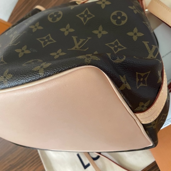 ♥️sold♥️Louis Vuitton Petite Noe Monogram Bucket Bag - Picture 9 of 16